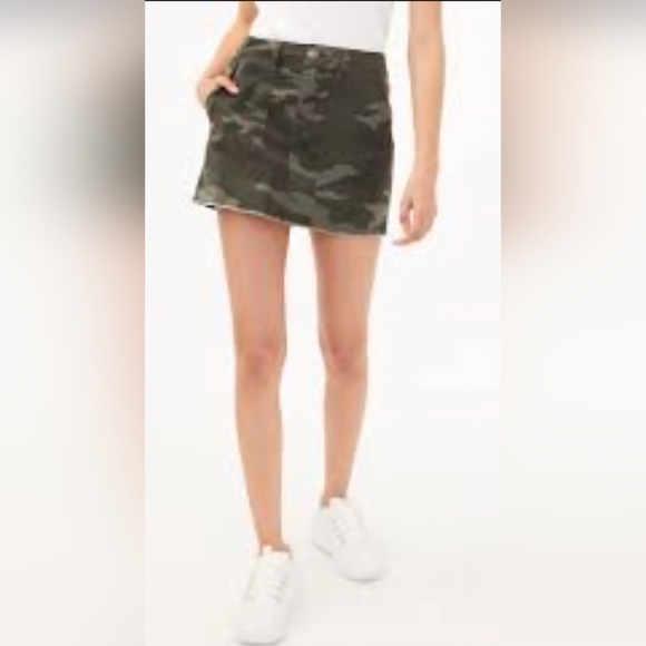 Aeropostale Dresses & Skirts - Womens Aeropostale Camo Twill High Rise‎ Mini Skirt
